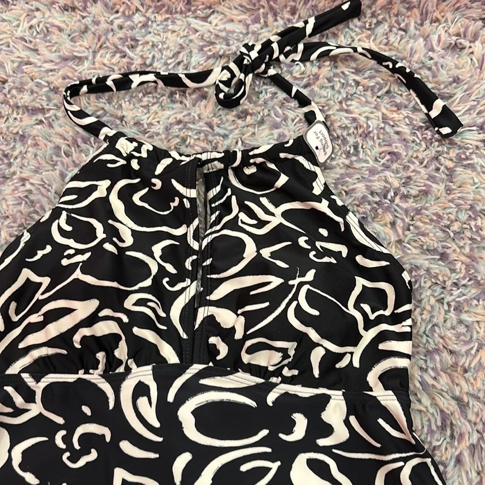 Final Sale 🔥 No More Offer Women's Keyhole Halter Swim Top Size Small